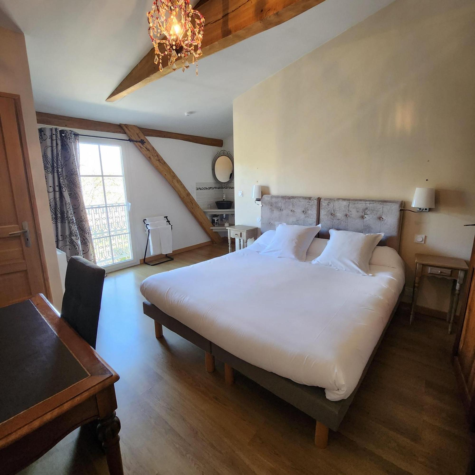 Hotel La Tour Perrier Eyrans Luaran gambar