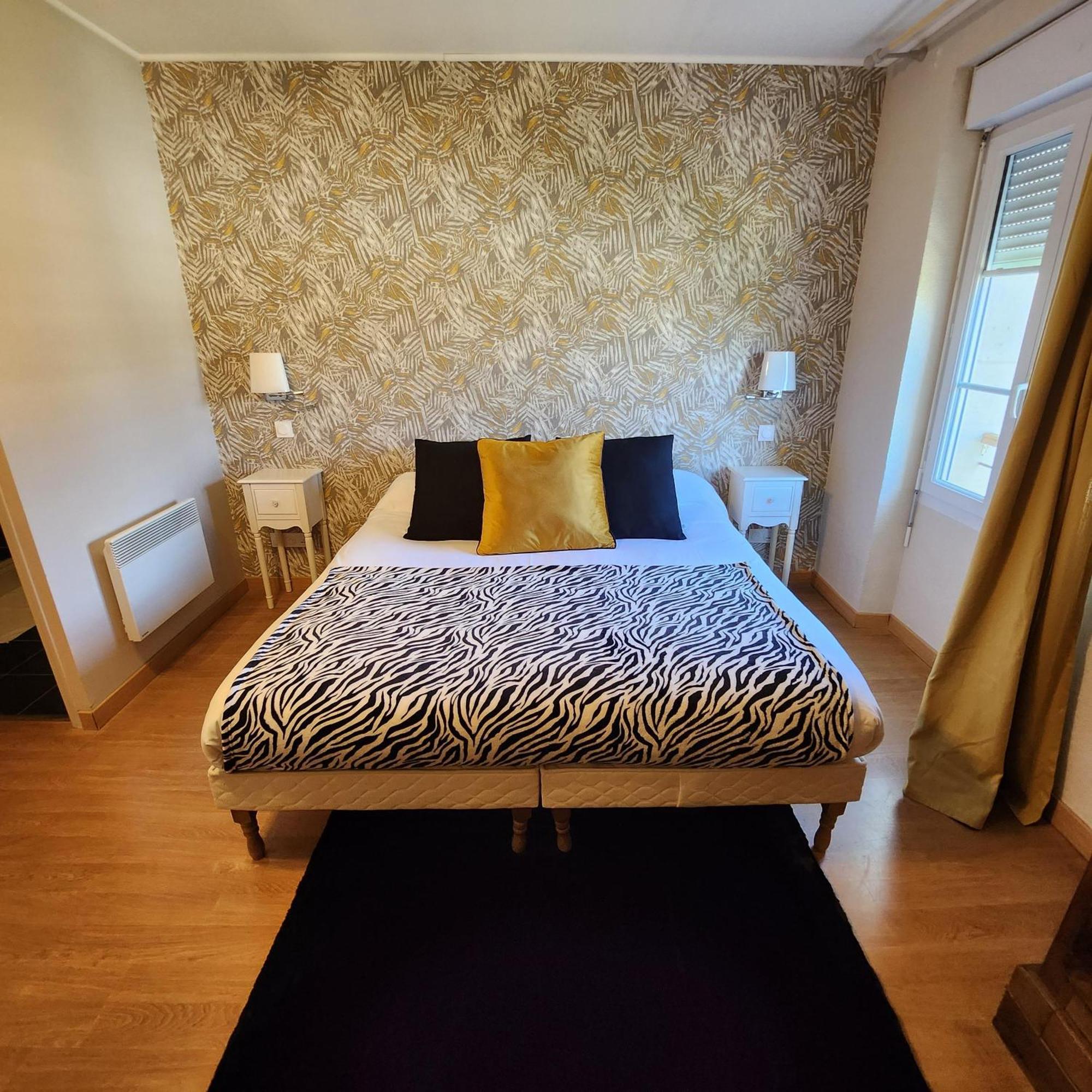 Hotel La Tour Perrier Eyrans Luaran gambar